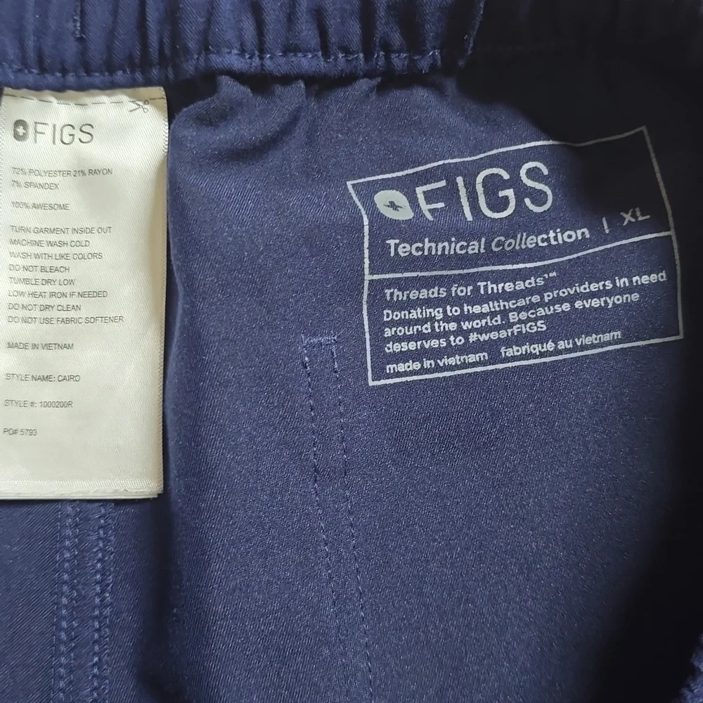 FIGS Men's Navy‎ Blue Cargo Pants Scrubs Sz XL
